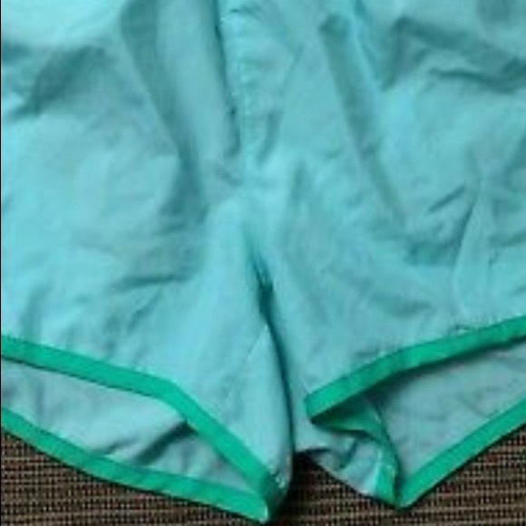 Nike shorts - Picture 3 of 4